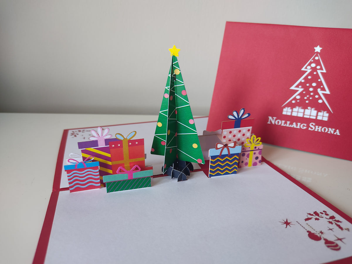 Nollaig Shona Tree & Presents