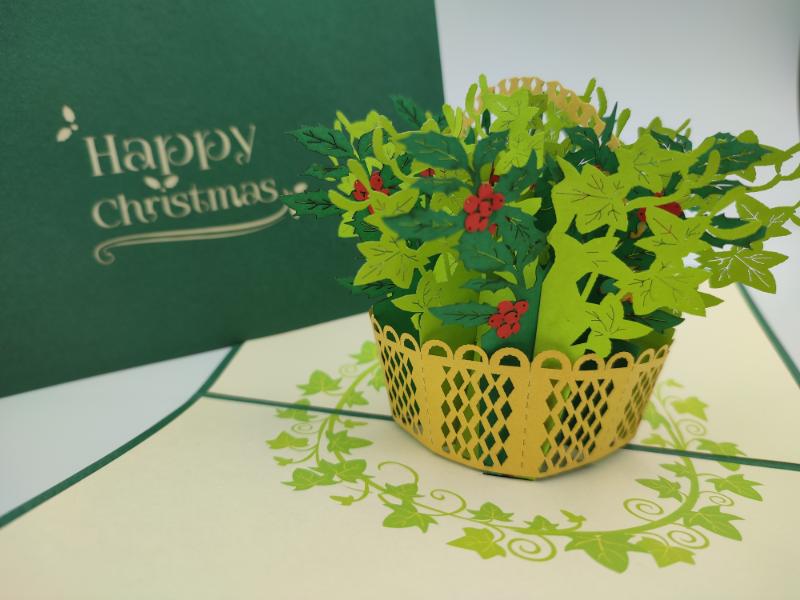 Holly & Ivy Basket